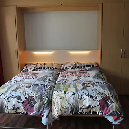 Salute 206 ロイカーバード